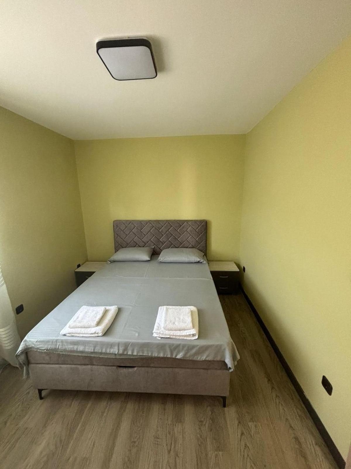 Apartments Luka Kotor Eksteriør bilde