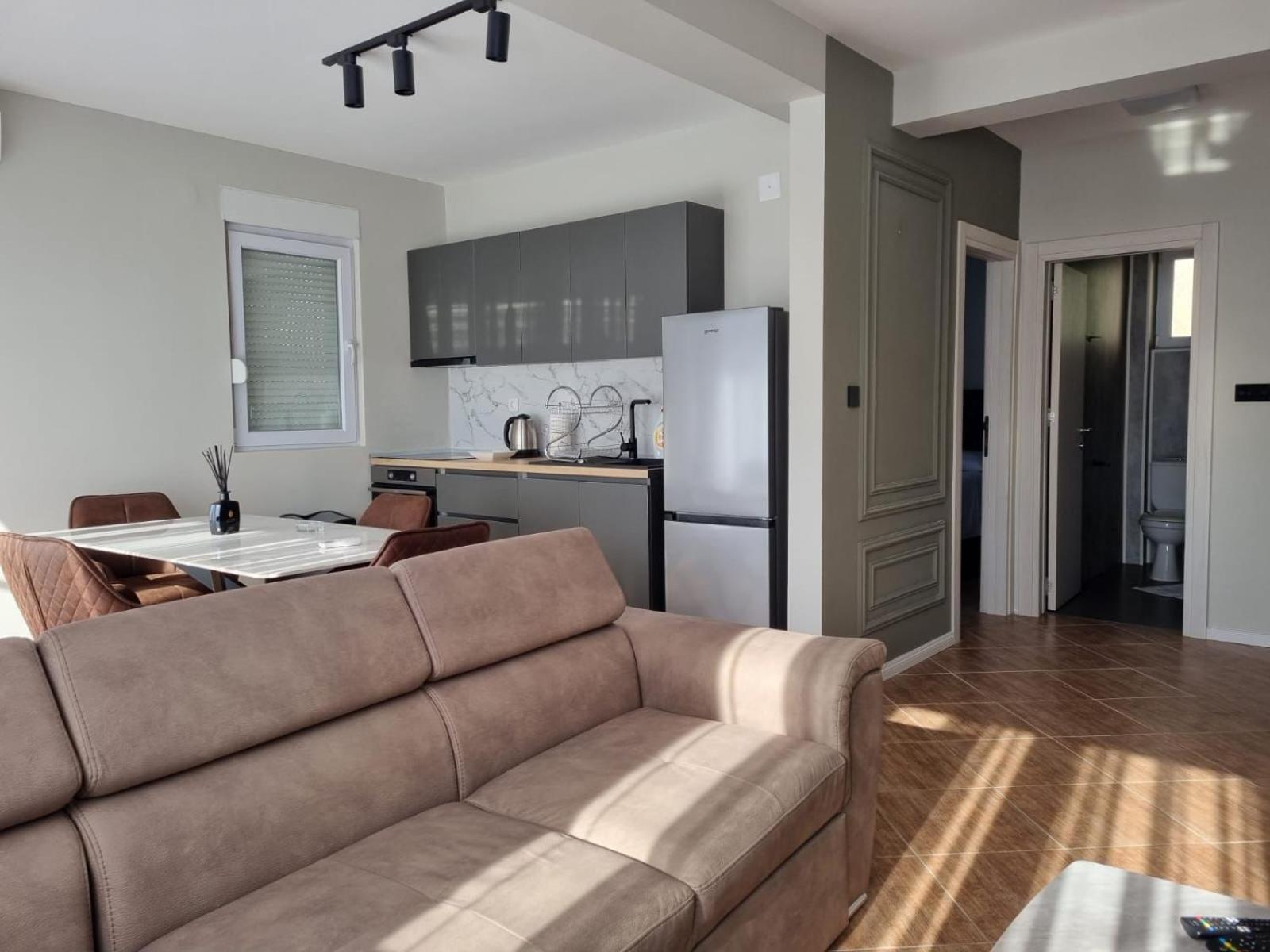Apartments Luka Kotor Eksteriør bilde