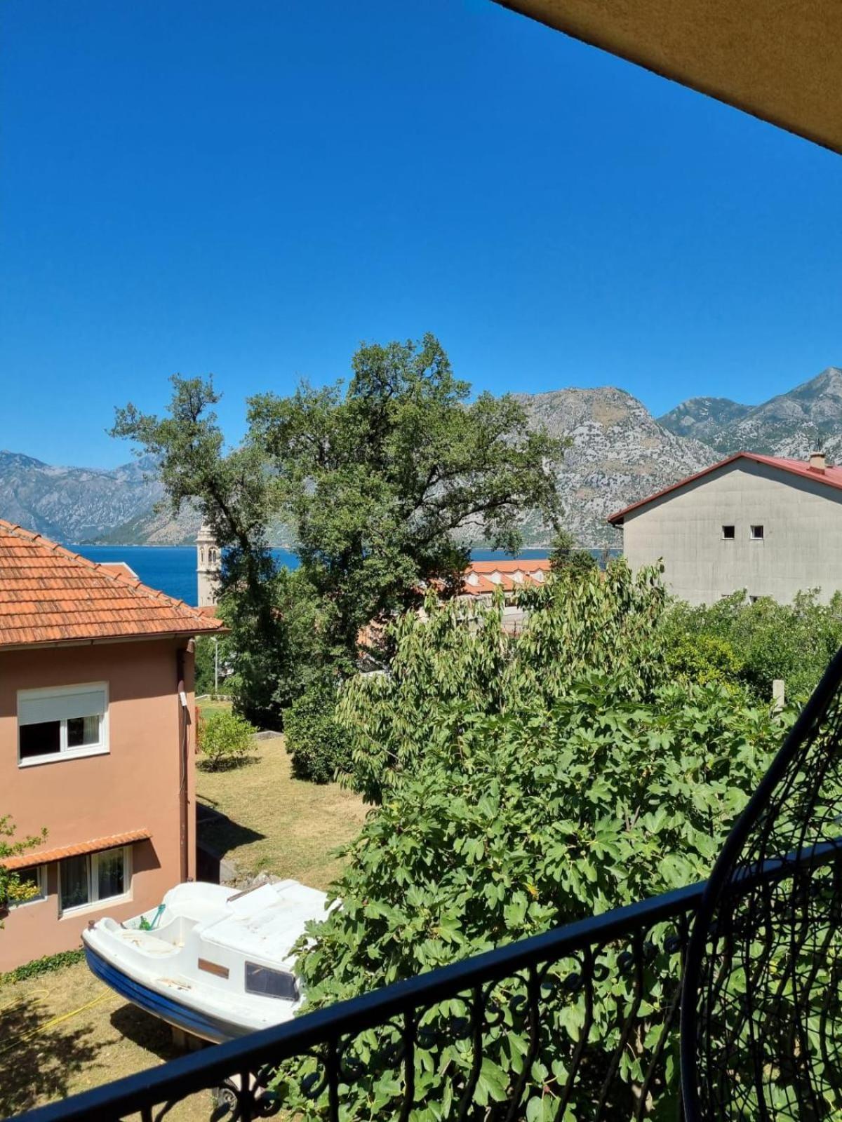 Apartments Luka Kotor Eksteriør bilde